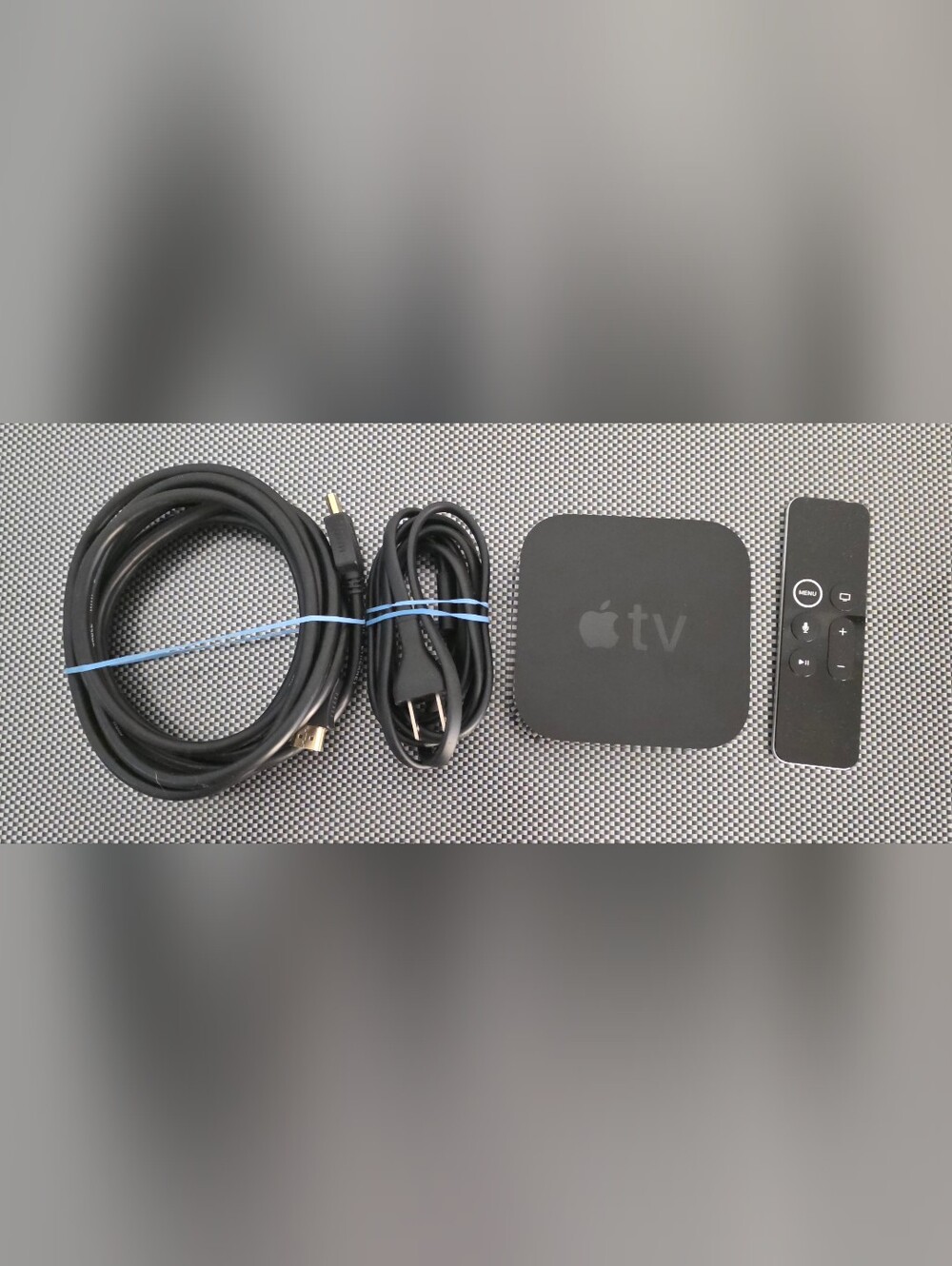 Apple TV 32GB 4K HD Media Streamer - Black (MQD22LL/A)